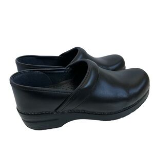 Dansko Professional Clogs 39 (8.5-9) Black